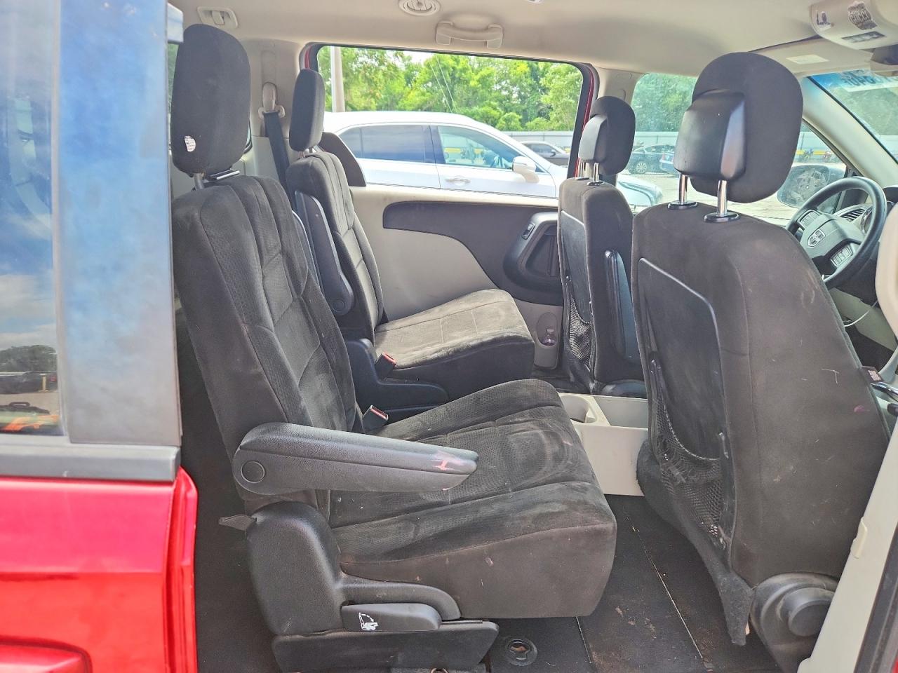 2012 DODGE GRAND CARAVAN SXT photo 19