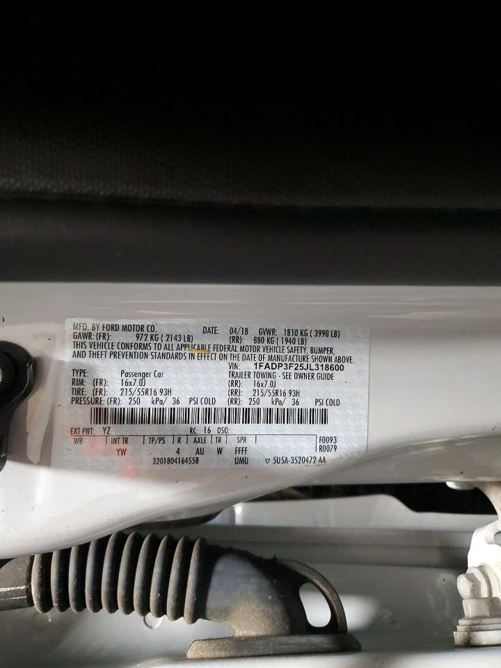 2018 FORD FOCUS SE photo 34