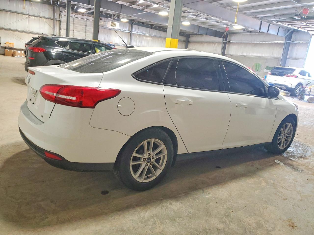 2018 FORD FOCUS SE photo 7