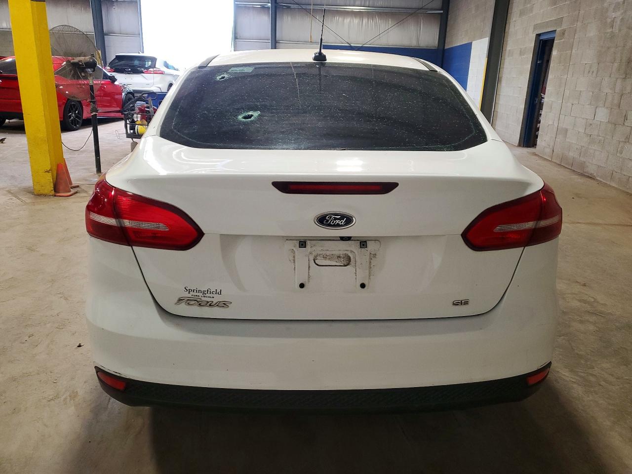 2018 FORD FOCUS SE photo 16
