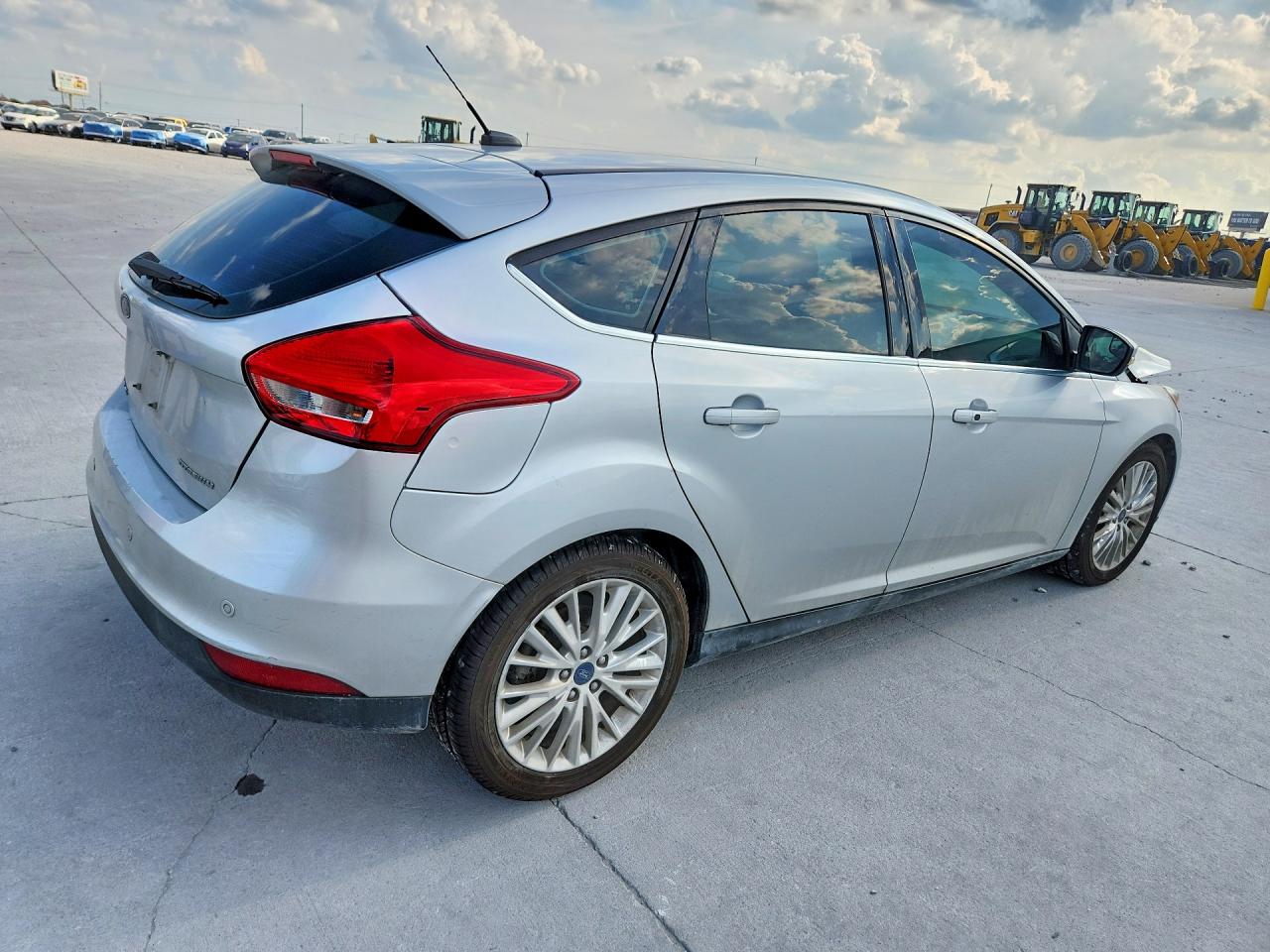 2017 FORD FOCUS TITANIUM photo 3
