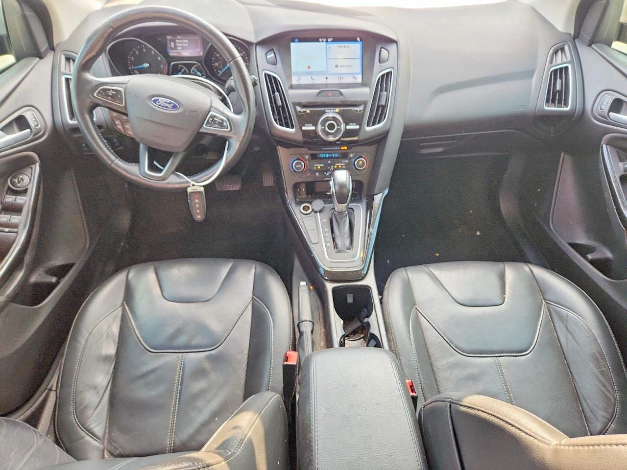 2017 FORD FOCUS TITANIUM photo 8