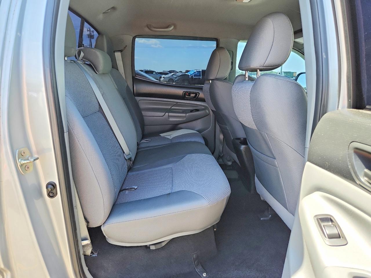 2013 TOYOTA TACOMA DOUBLE CAB photo 19
