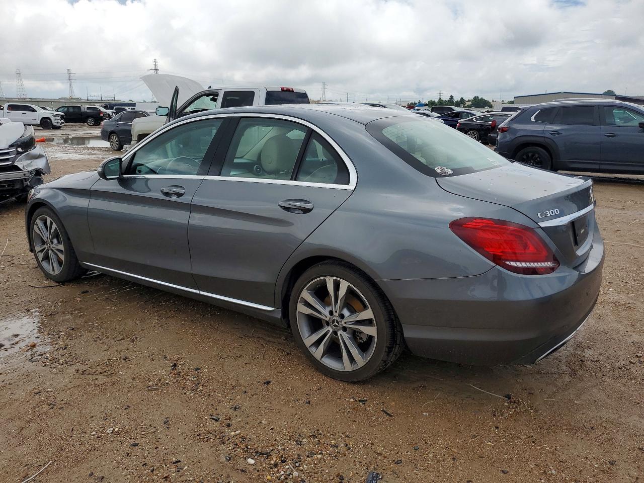 2019 MERCEDES-BENZ C 300 photo 3