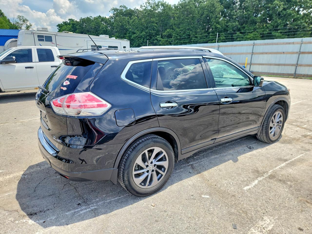 2016 NISSAN ROGUE SL photo 5