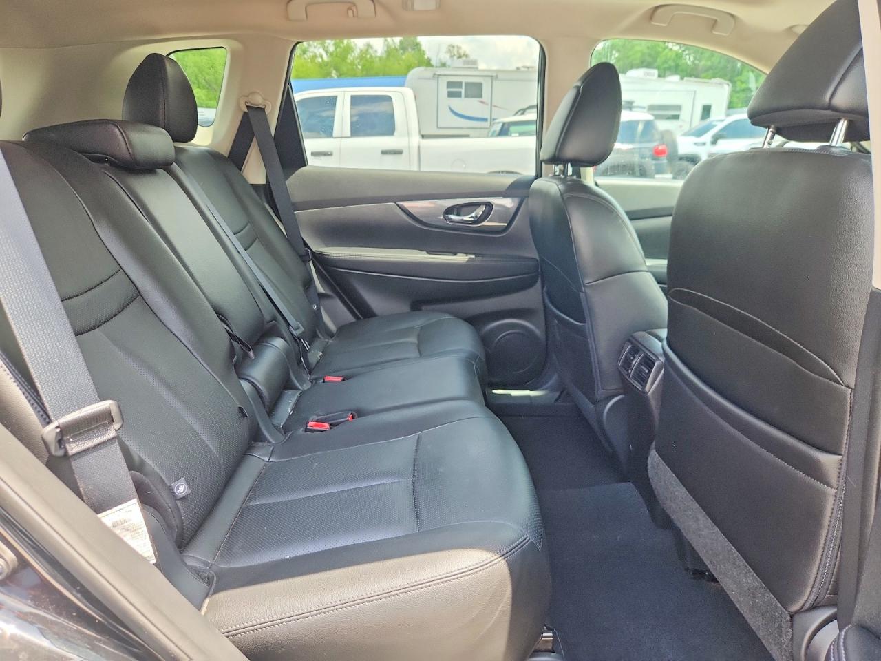 2016 NISSAN ROGUE SL photo 21