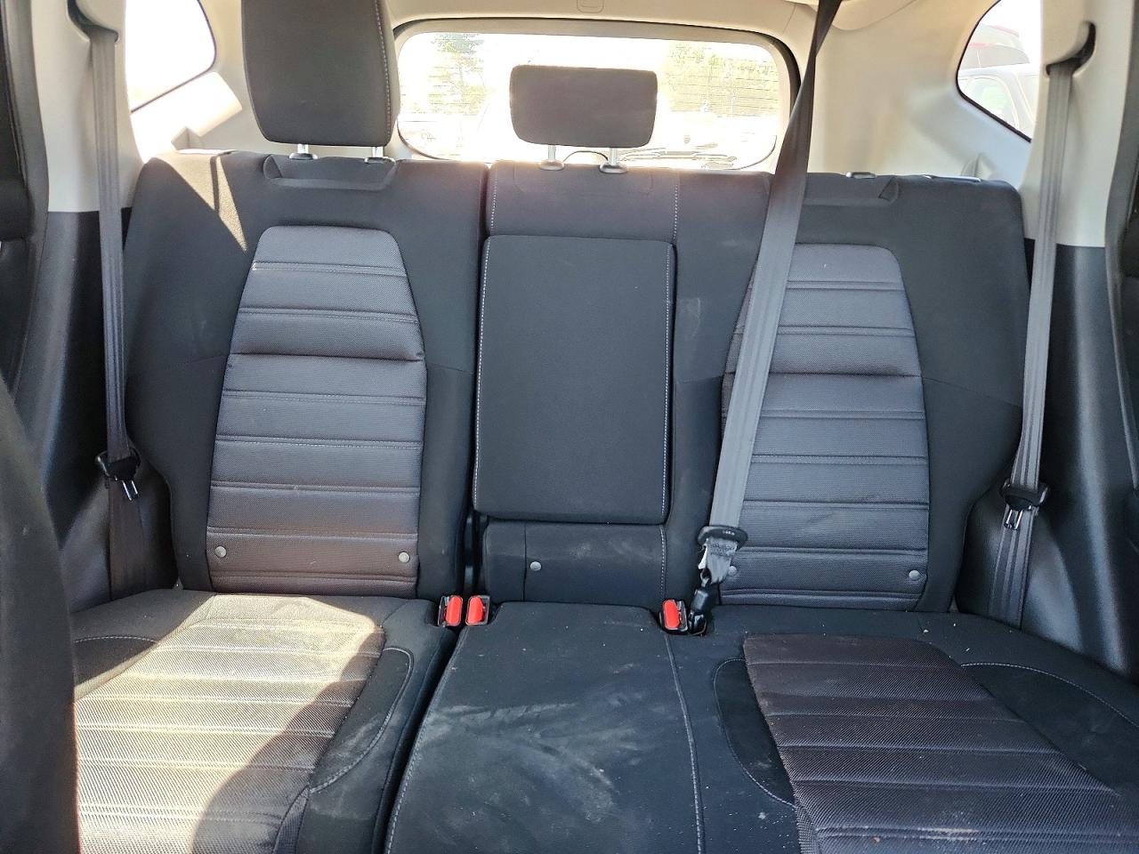 2017 HONDA CR-V LX photo 28