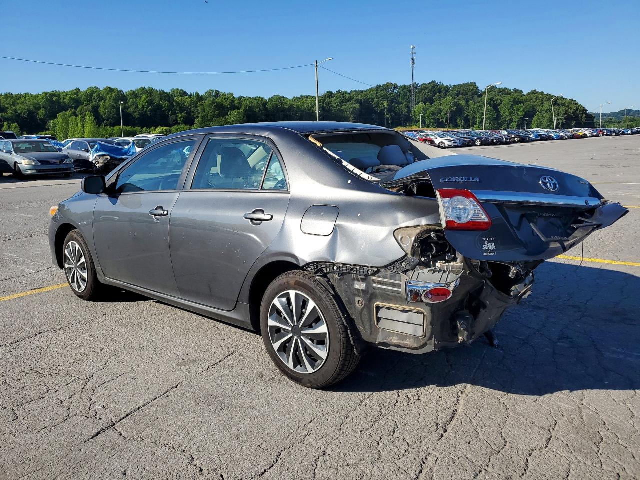 2012 TOYOTA COROLLA LE photo 3