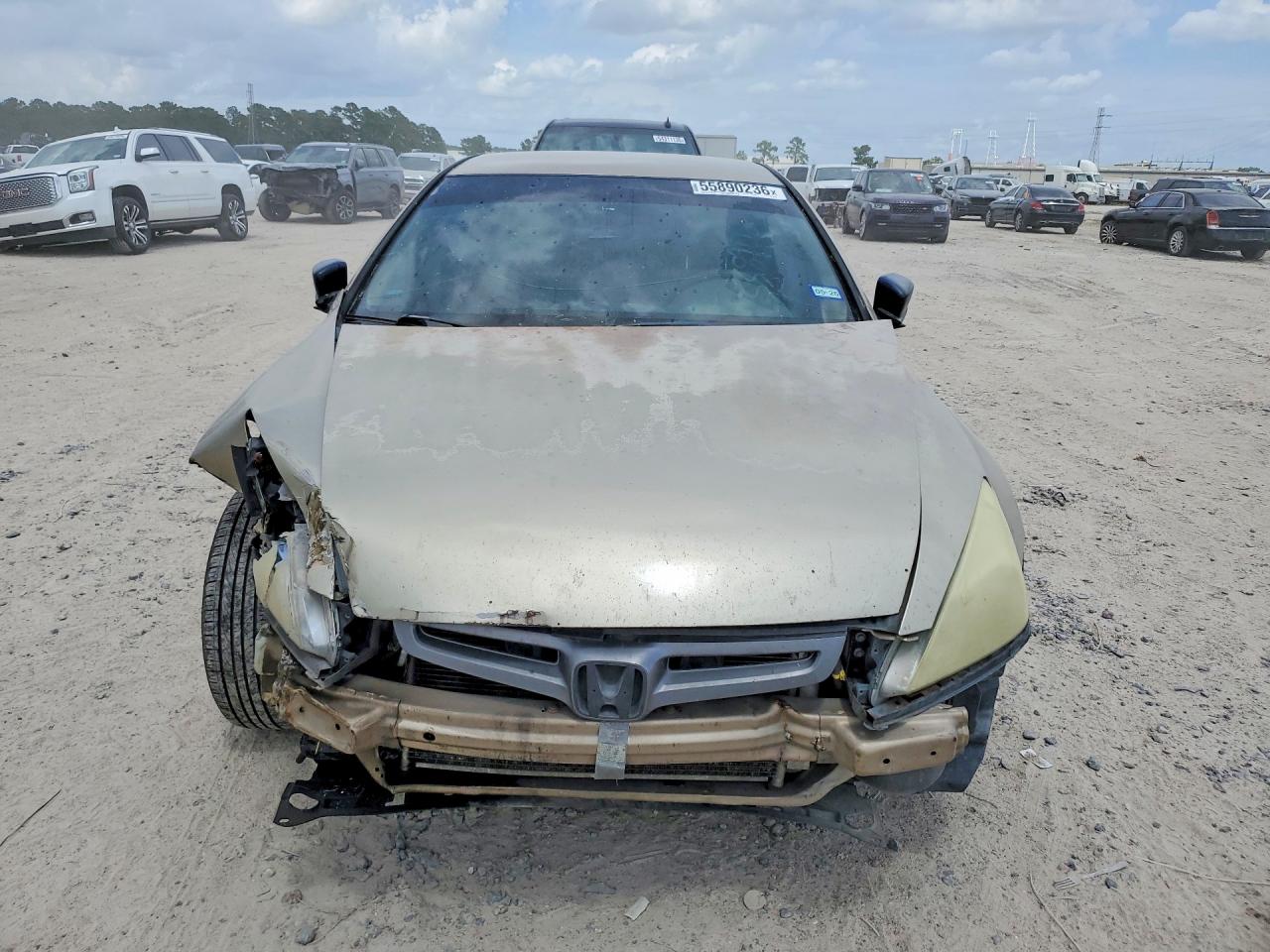 2004 HONDA ACCORD DX photo 13