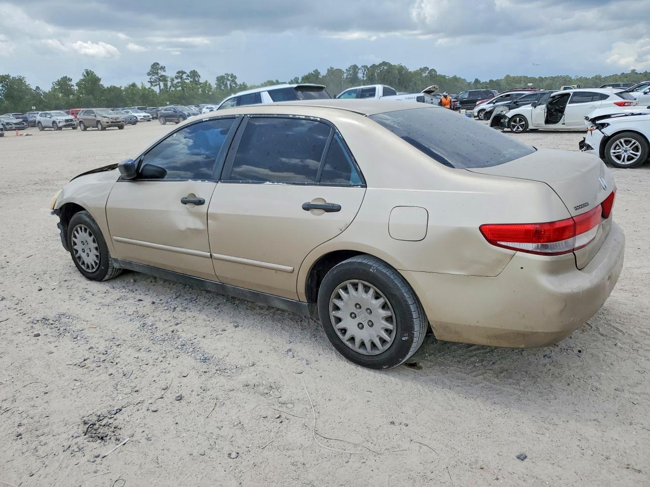 2004 HONDA ACCORD DX photo 4