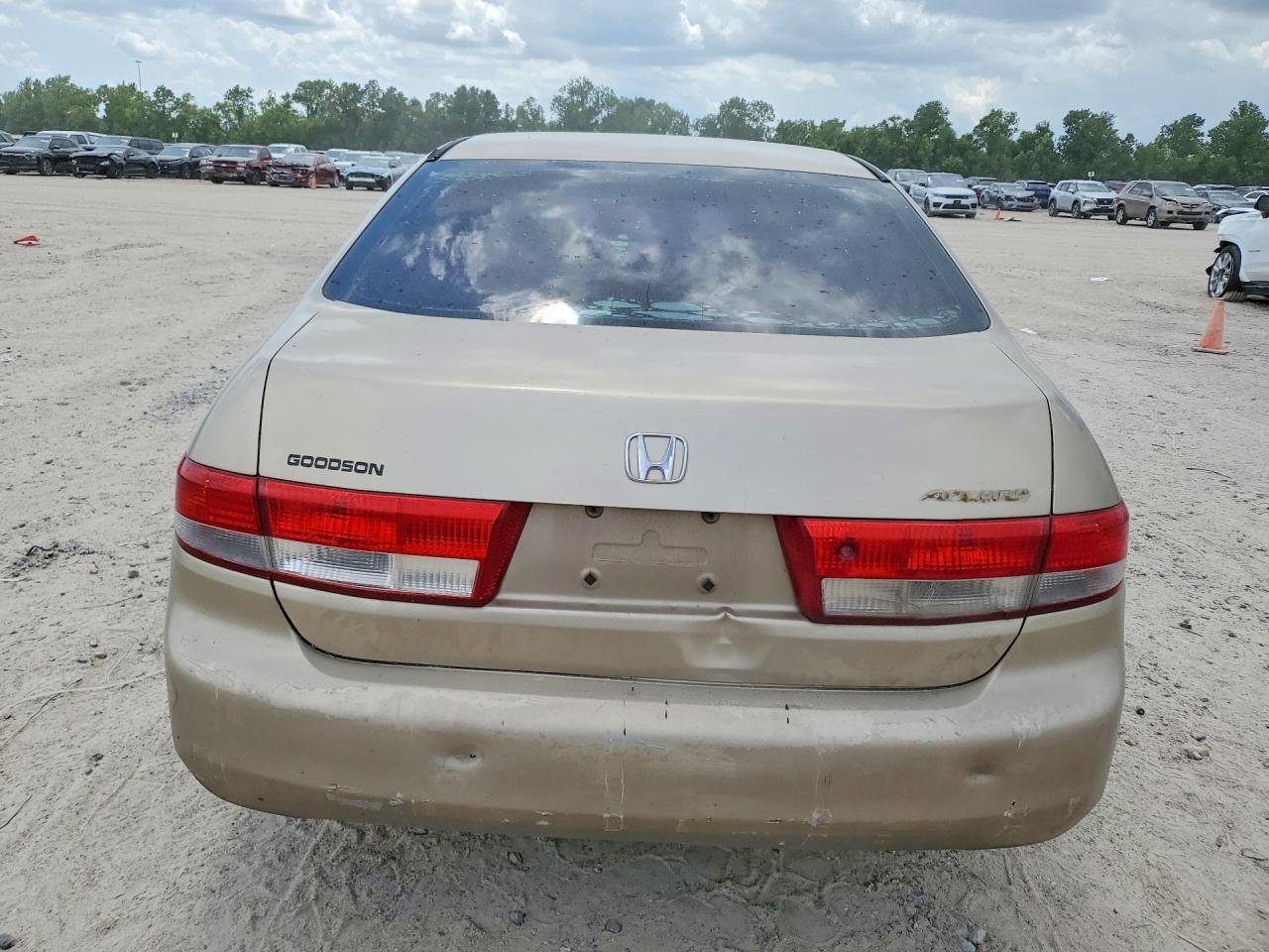 2004 HONDA ACCORD DX photo 16