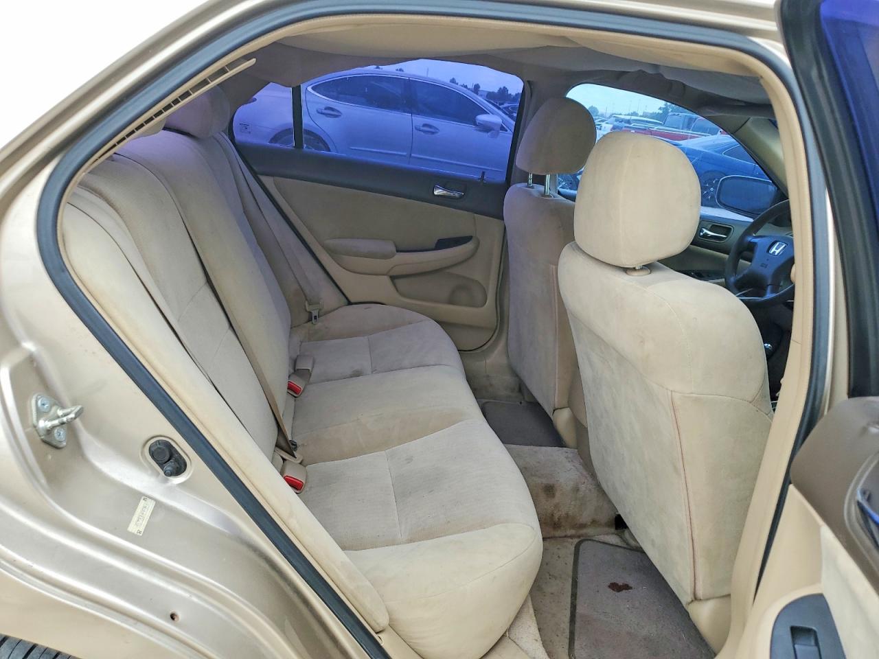 2004 HONDA ACCORD DX photo 28