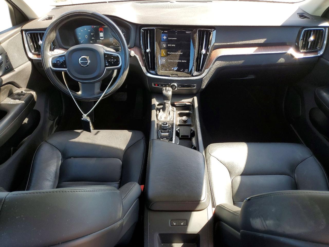 2021 VOLVO S60 T5 MOMENTUM photo 22