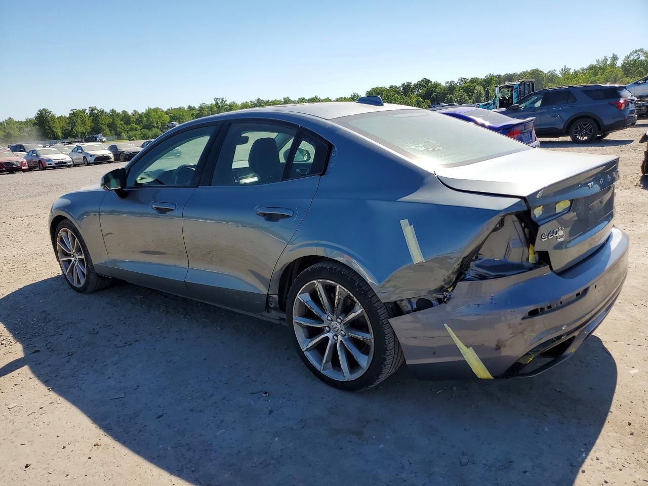 2021 VOLVO S60 T5 MOMENTUM photo 4