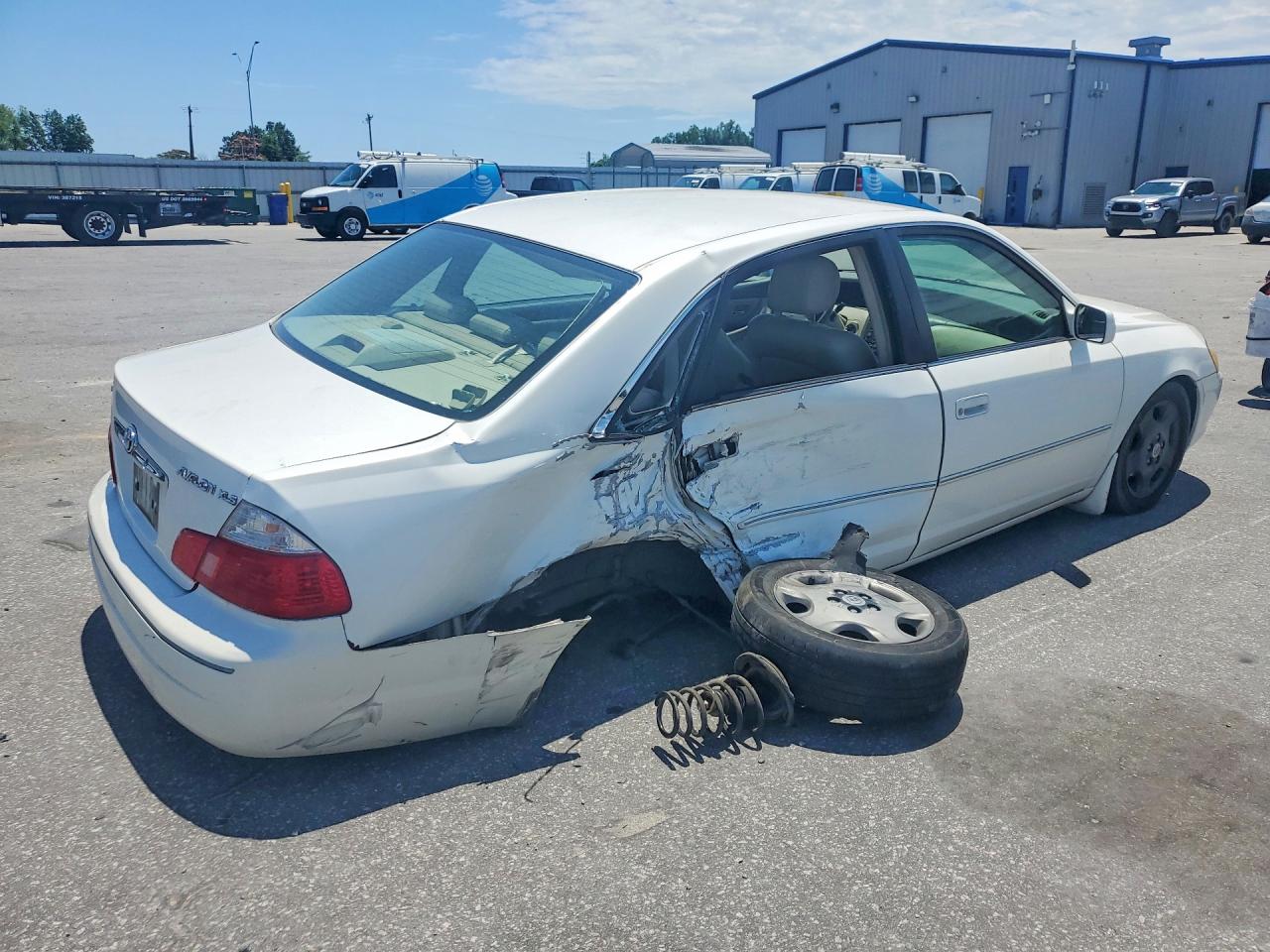 2003 TOYOTA AVALON XLS photo 3