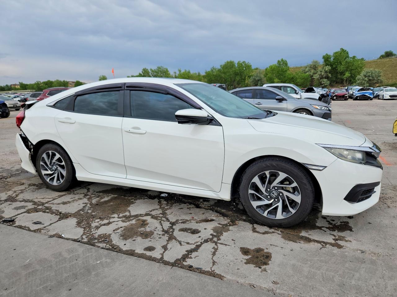 2016 HONDA CIVIC EX photo 4