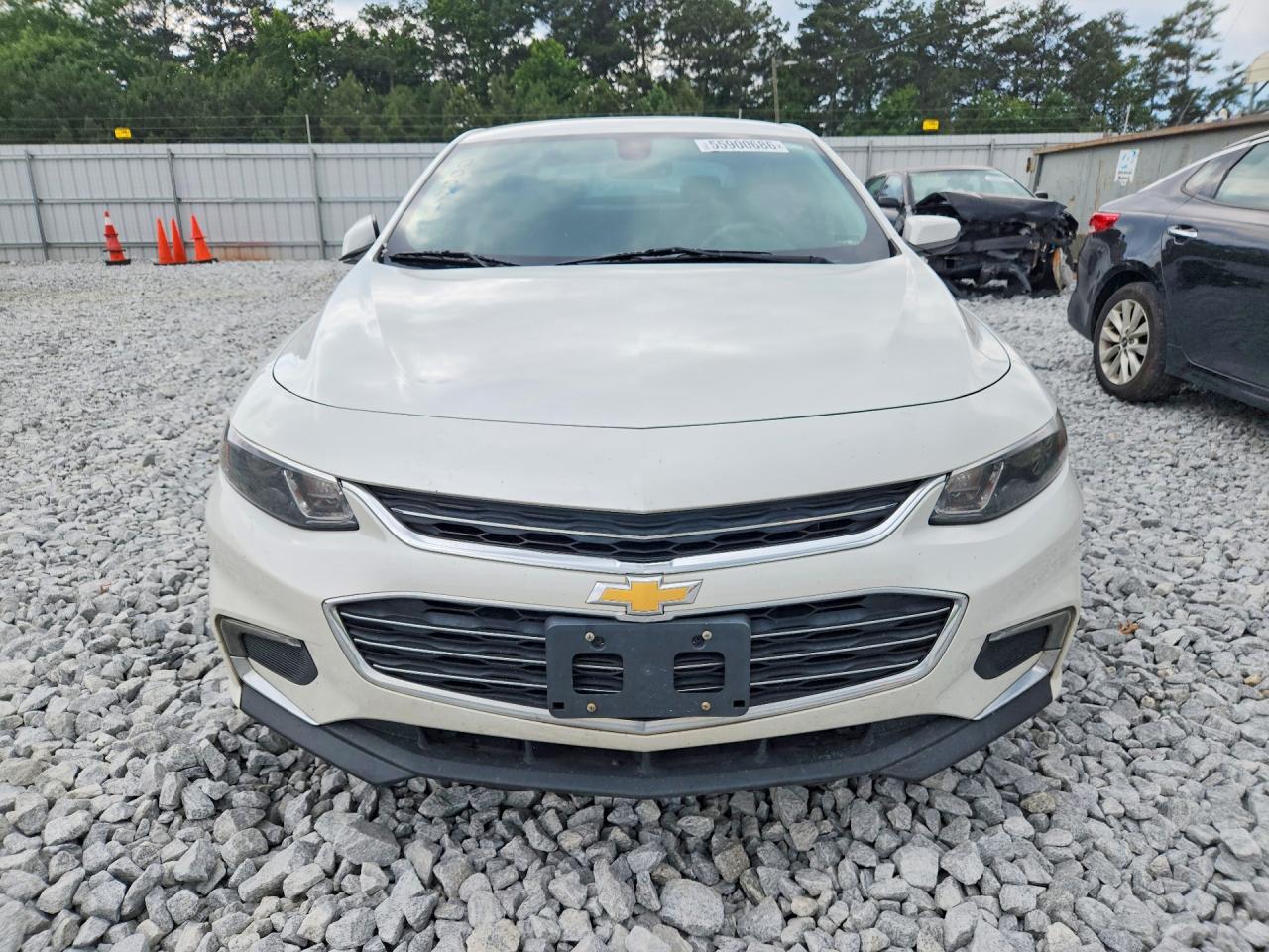 2017 CHEVROLET MALIBU LT photo 5