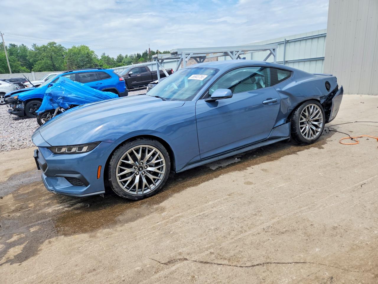 2025 FORD MUSTANG