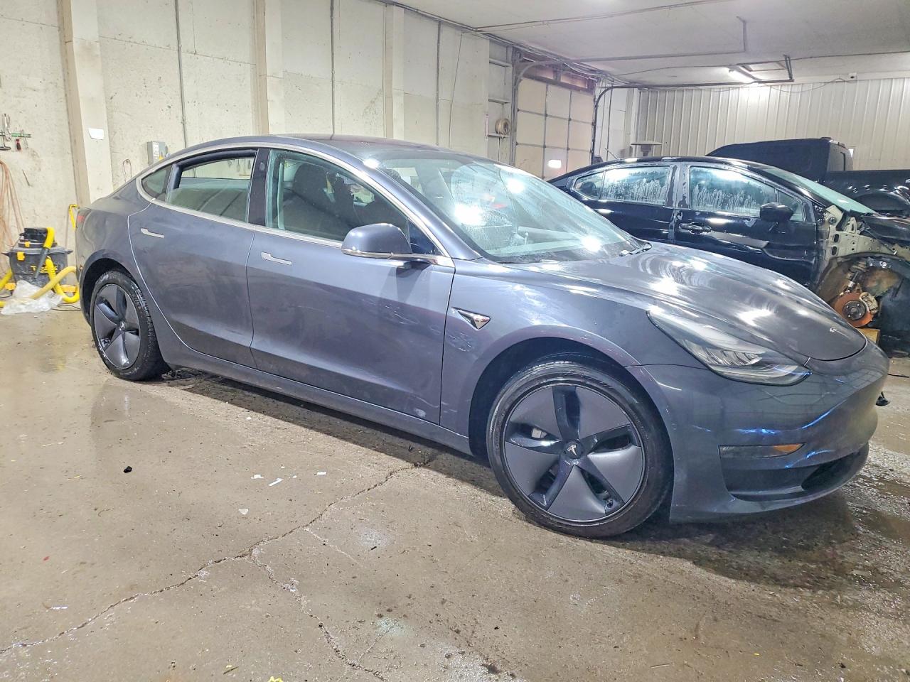 2019 TESLA MODEL 3 photo 4