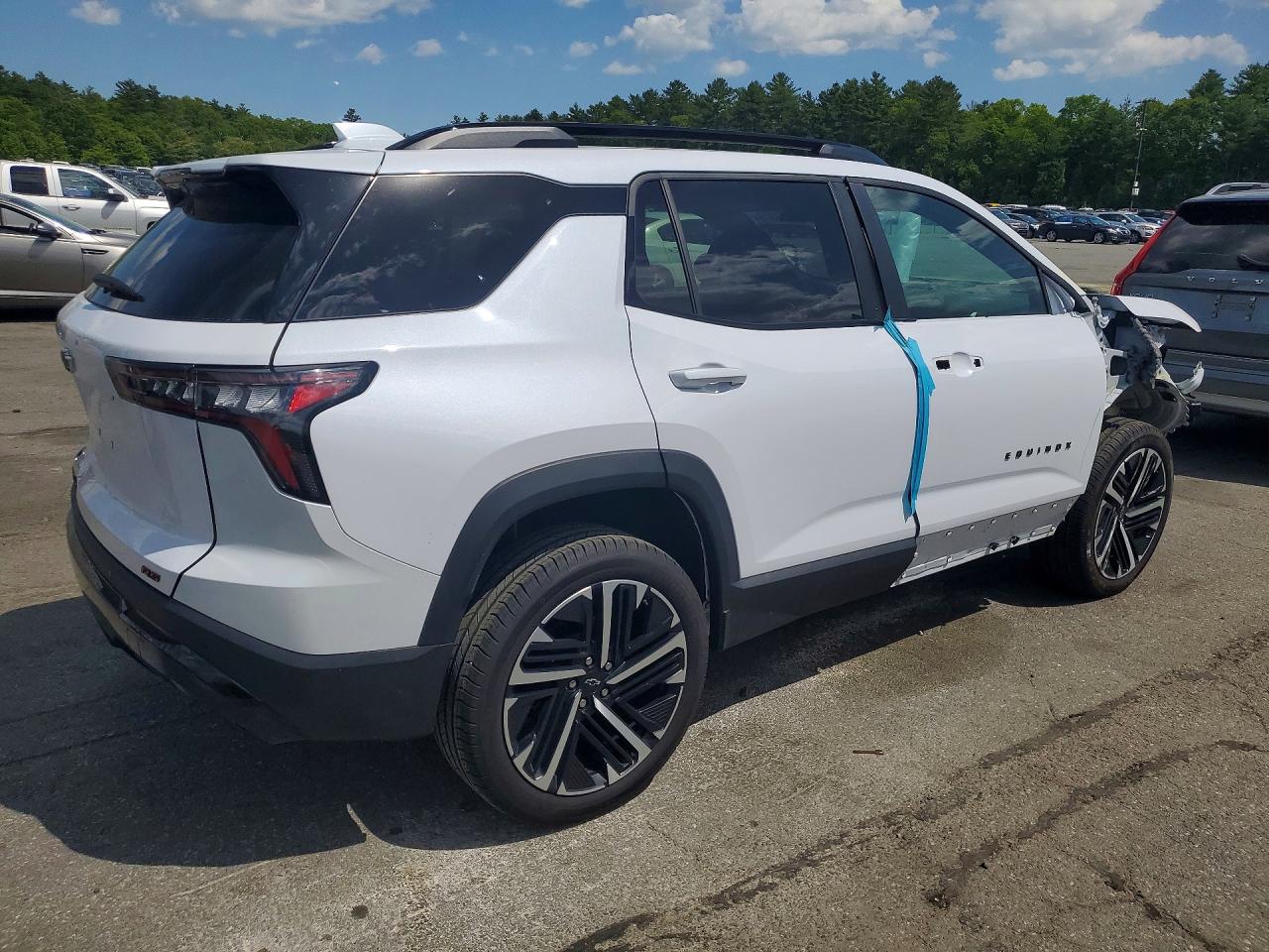 2026 CHEVROLET EQUINOX RS photo 3