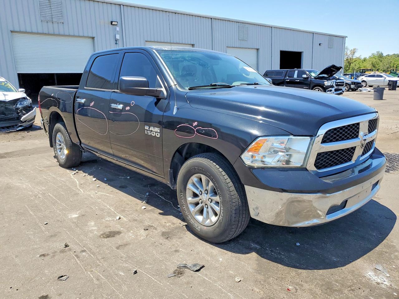 2014 RAM 1500 SLT photo 10