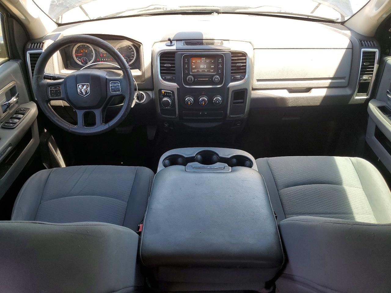2014 RAM 1500 SLT photo 22