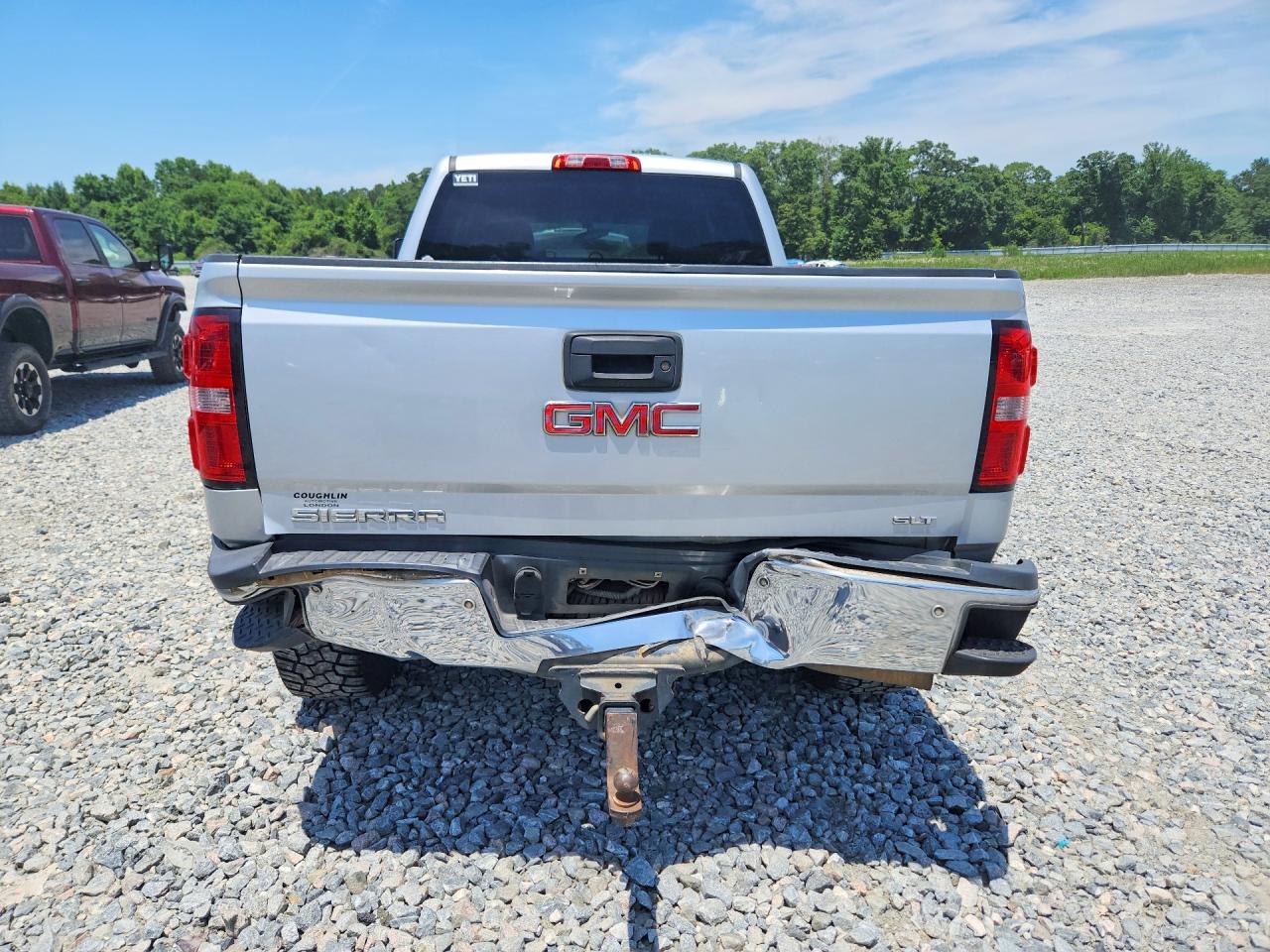 2015 GMC SIERRA K2500 SLT photo 11
