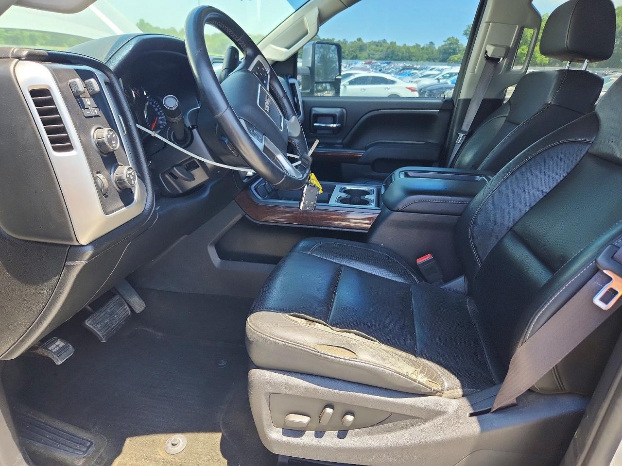 2015 GMC SIERRA K2500 SLT photo 13
