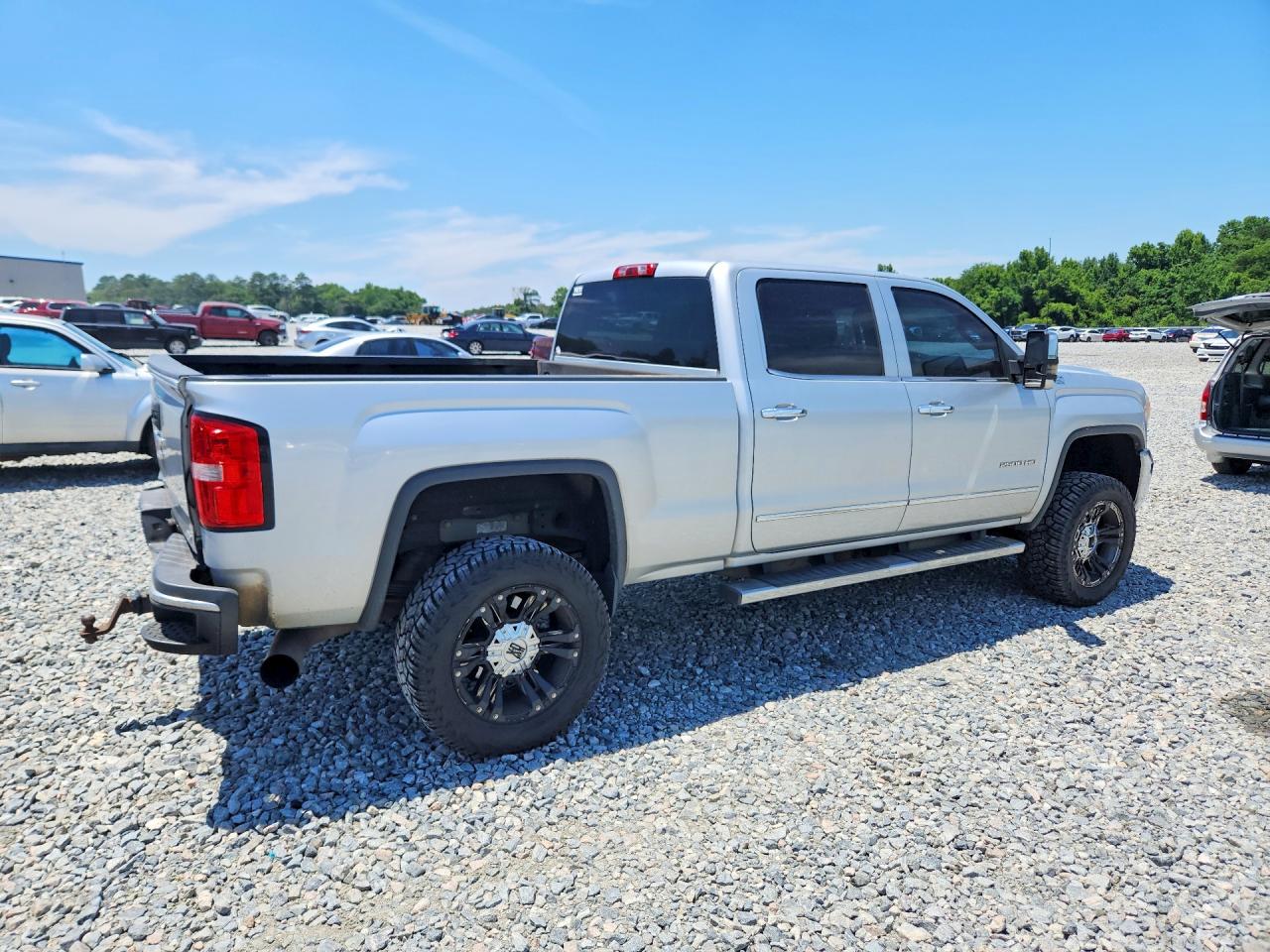 2015 GMC SIERRA K2500 SLT photo 5