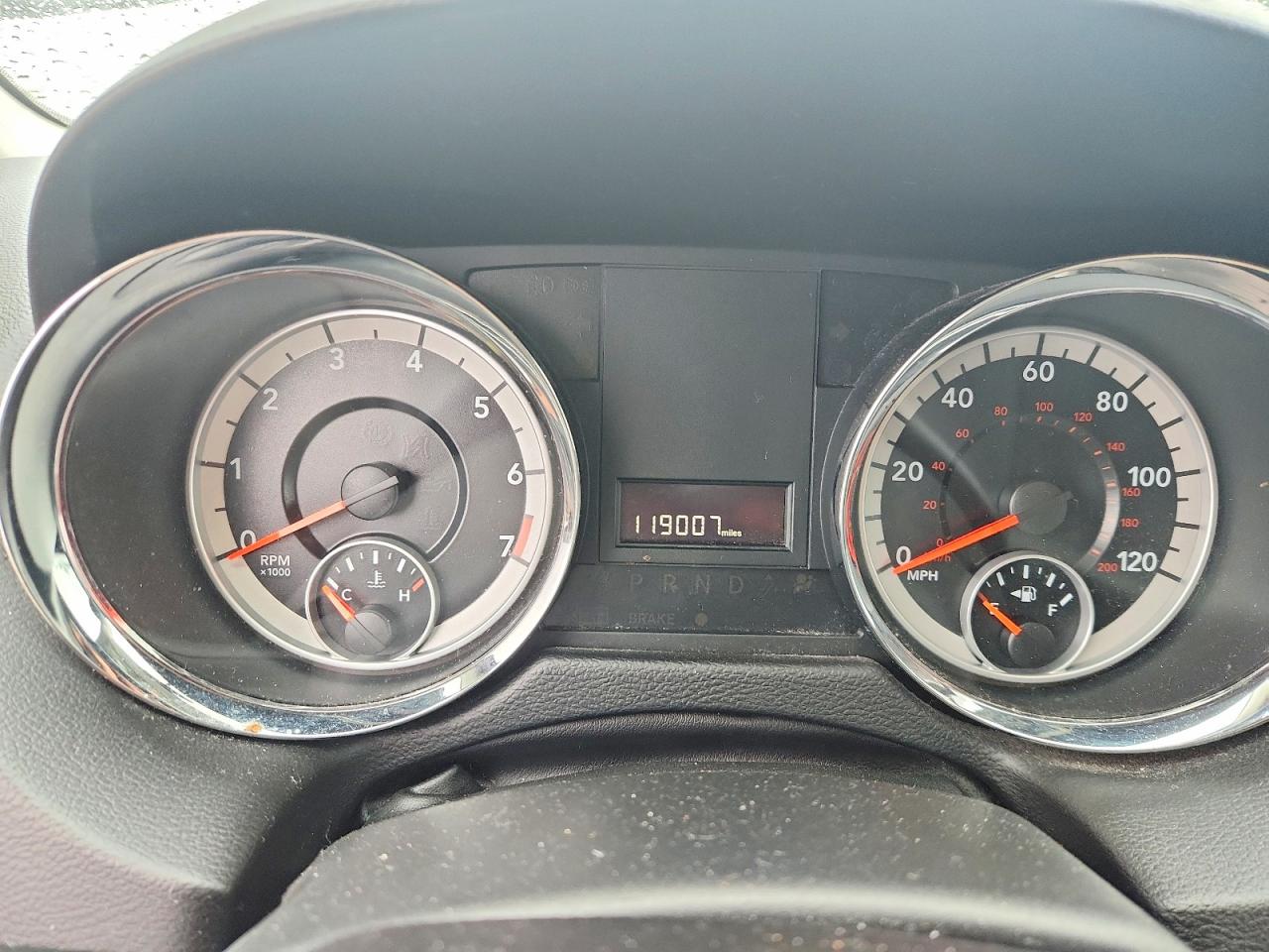 2013 DODGE GRAND CARAVAN SE photo 17