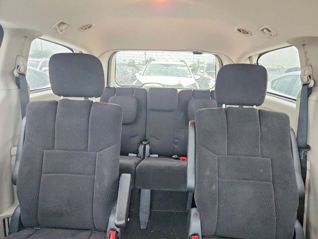 2013 DODGE GRAND CARAVAN SE photo 19