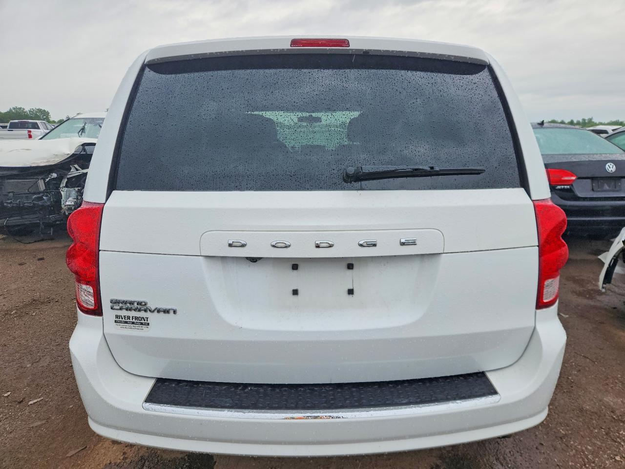 2013 DODGE GRAND CARAVAN SE photo 11