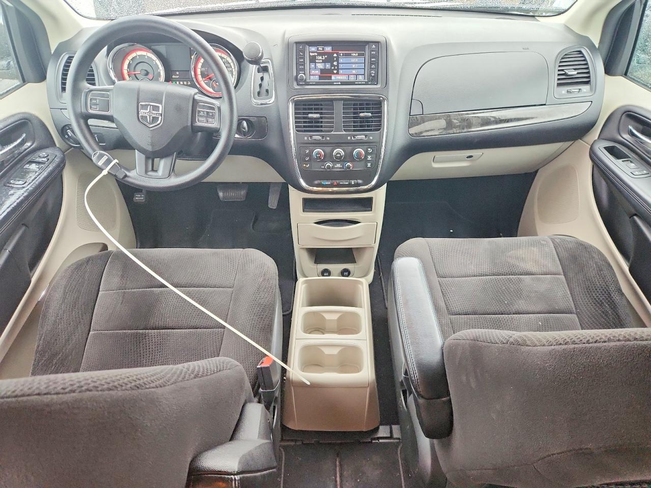 2013 DODGE GRAND CARAVAN SE photo 15