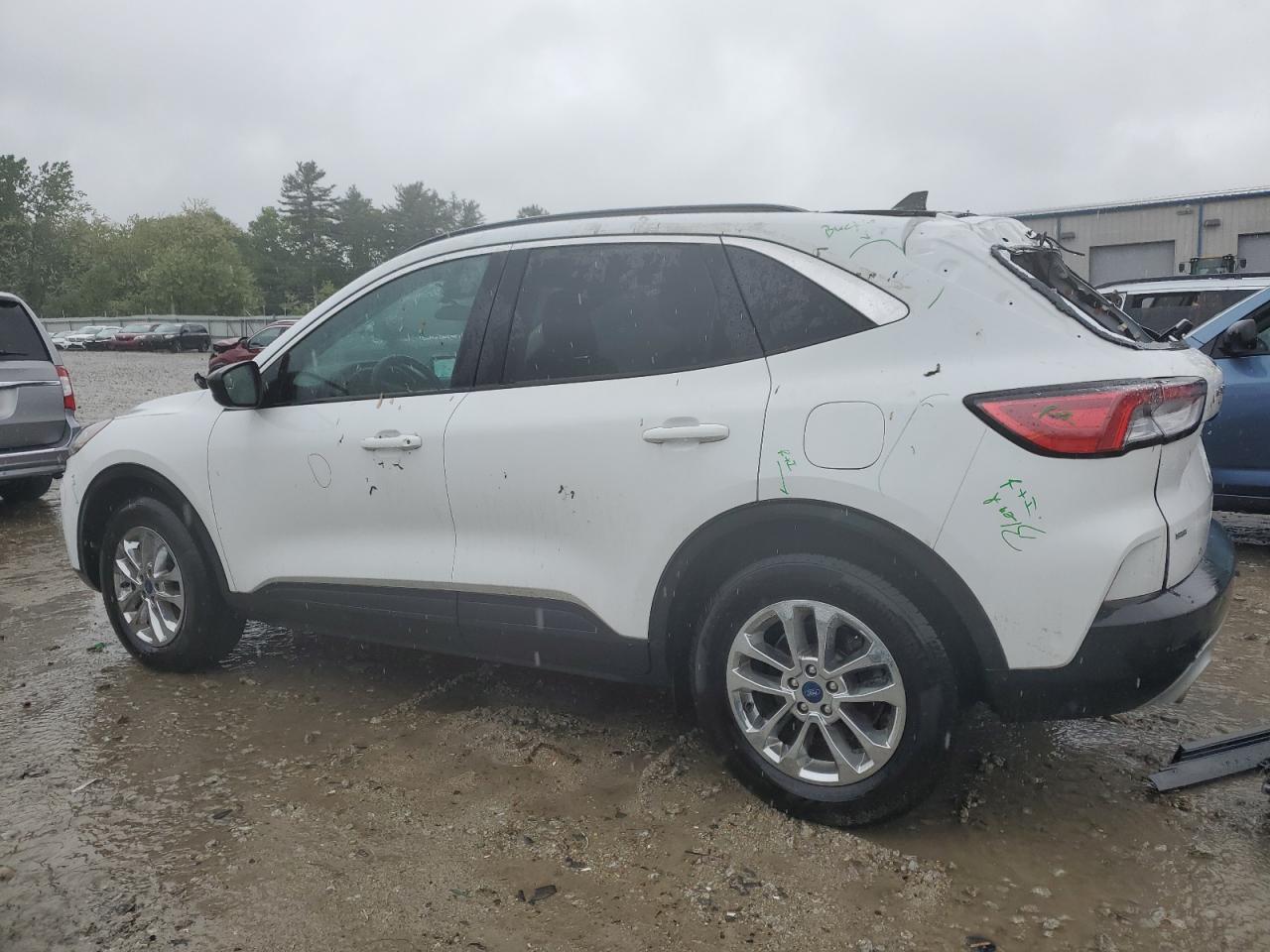 2022 FORD ESCAPE SE photo 3