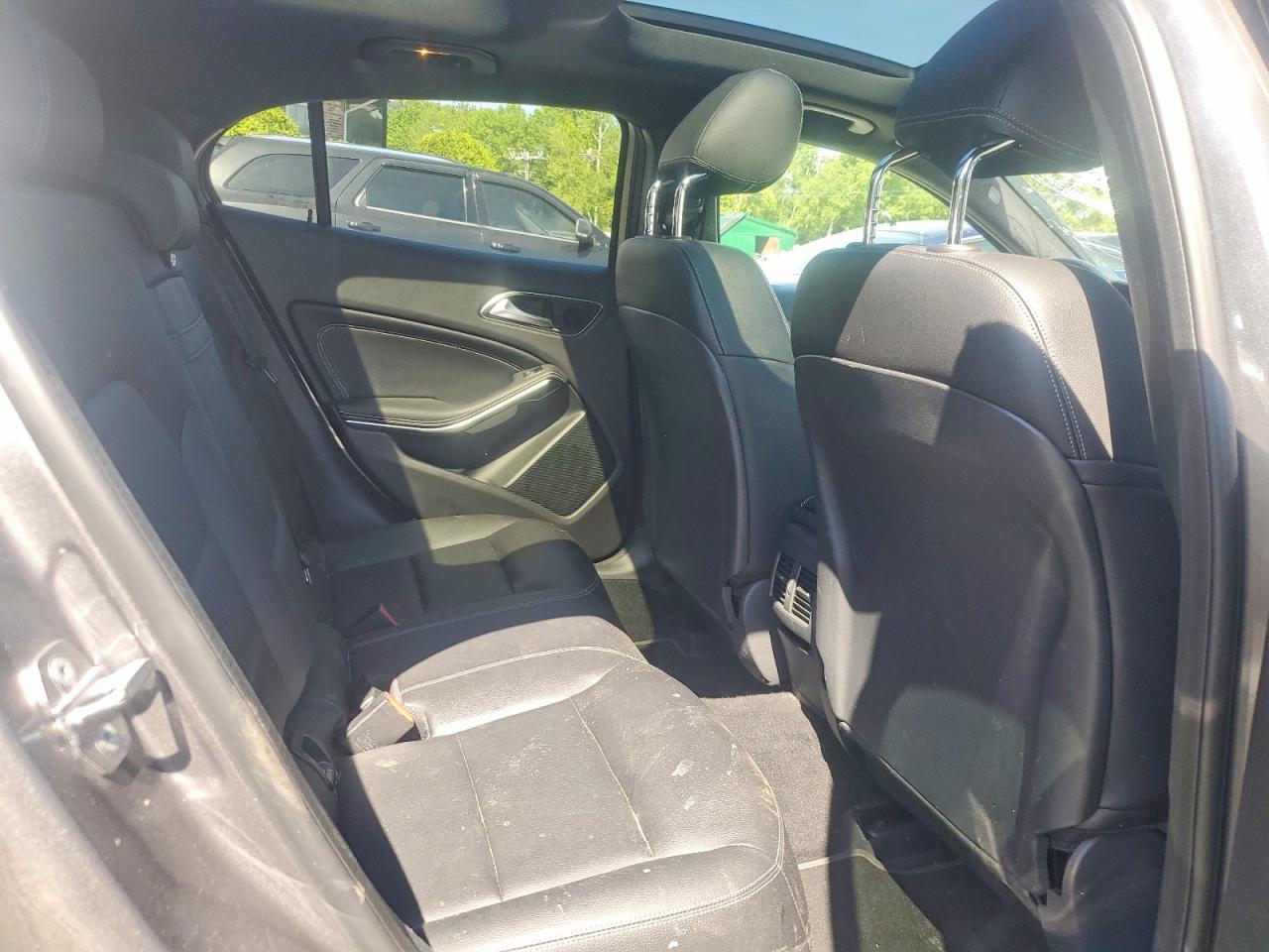 2019 MERCEDES-BENZ GLA 250 4MATIC photo 31