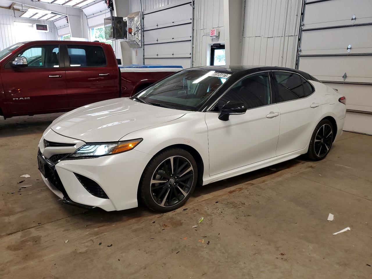 2019 TOYOTA CAMRY