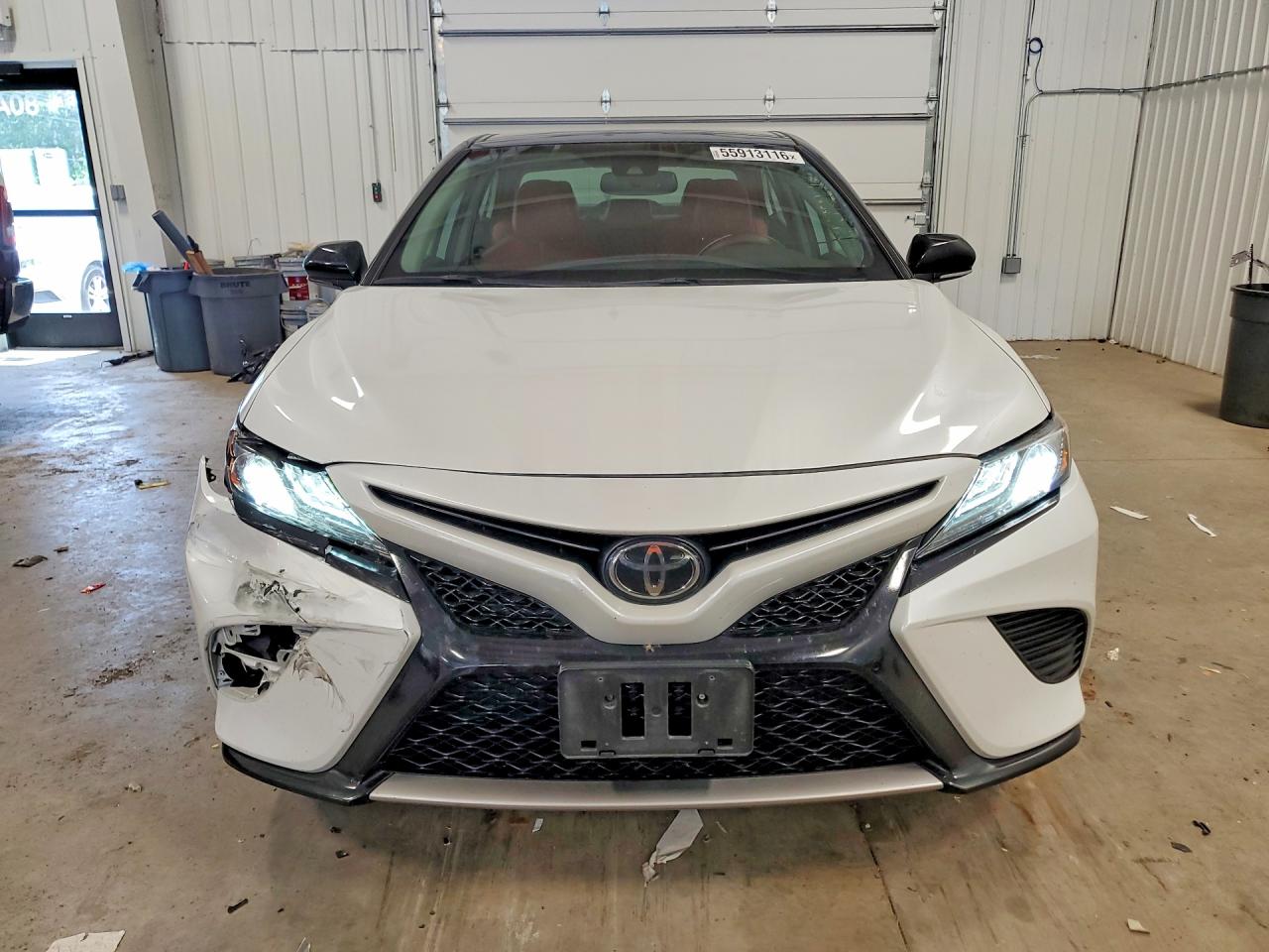 2019 TOYOTA CAMRY XSE photo 13