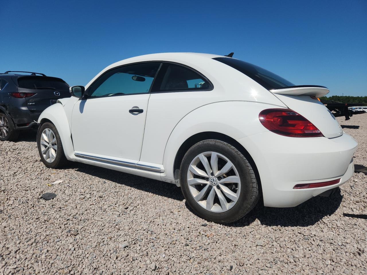 2017 VOLKSWAGEN BEETLE 1.8T photo 4