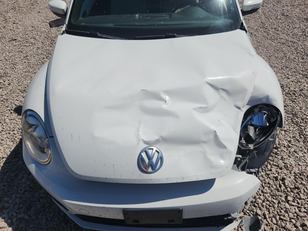 2017 VOLKSWAGEN BEETLE 1.8T photo 31
