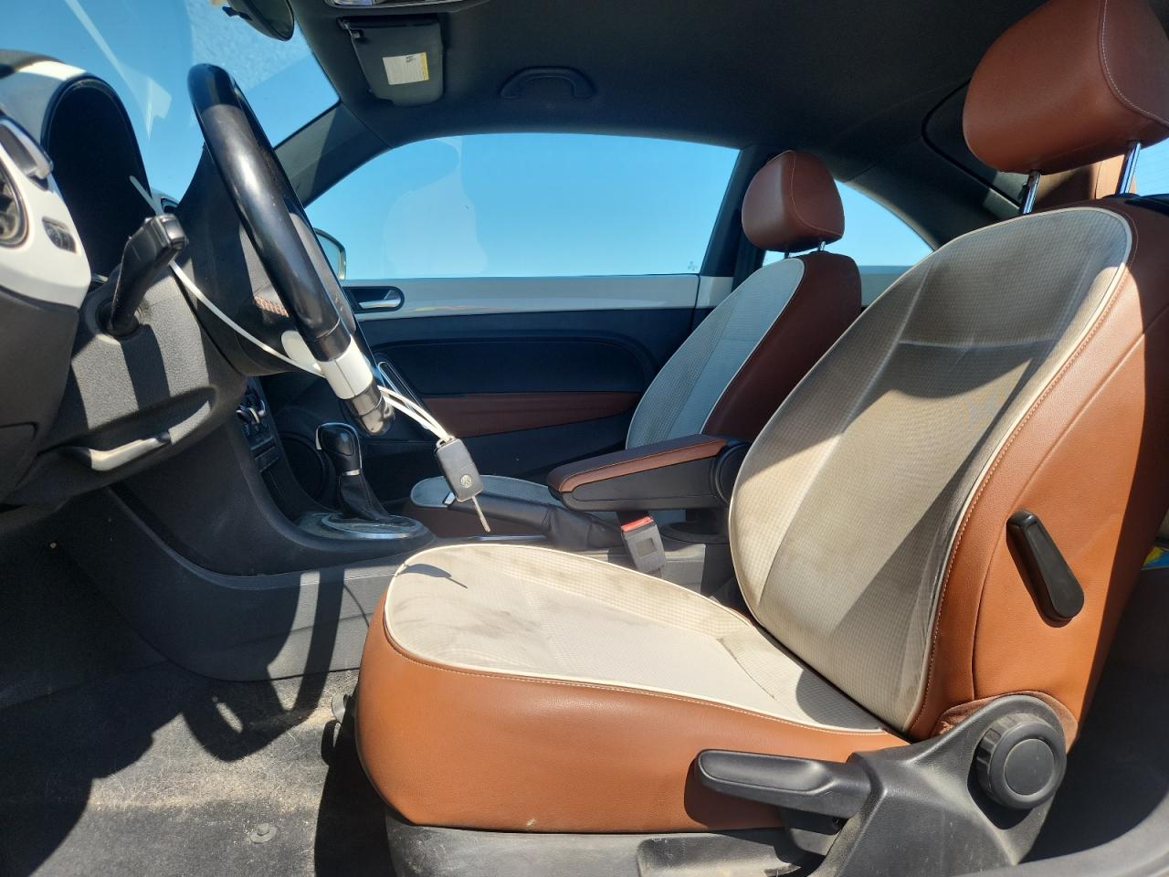 2017 VOLKSWAGEN BEETLE 1.8T photo 19