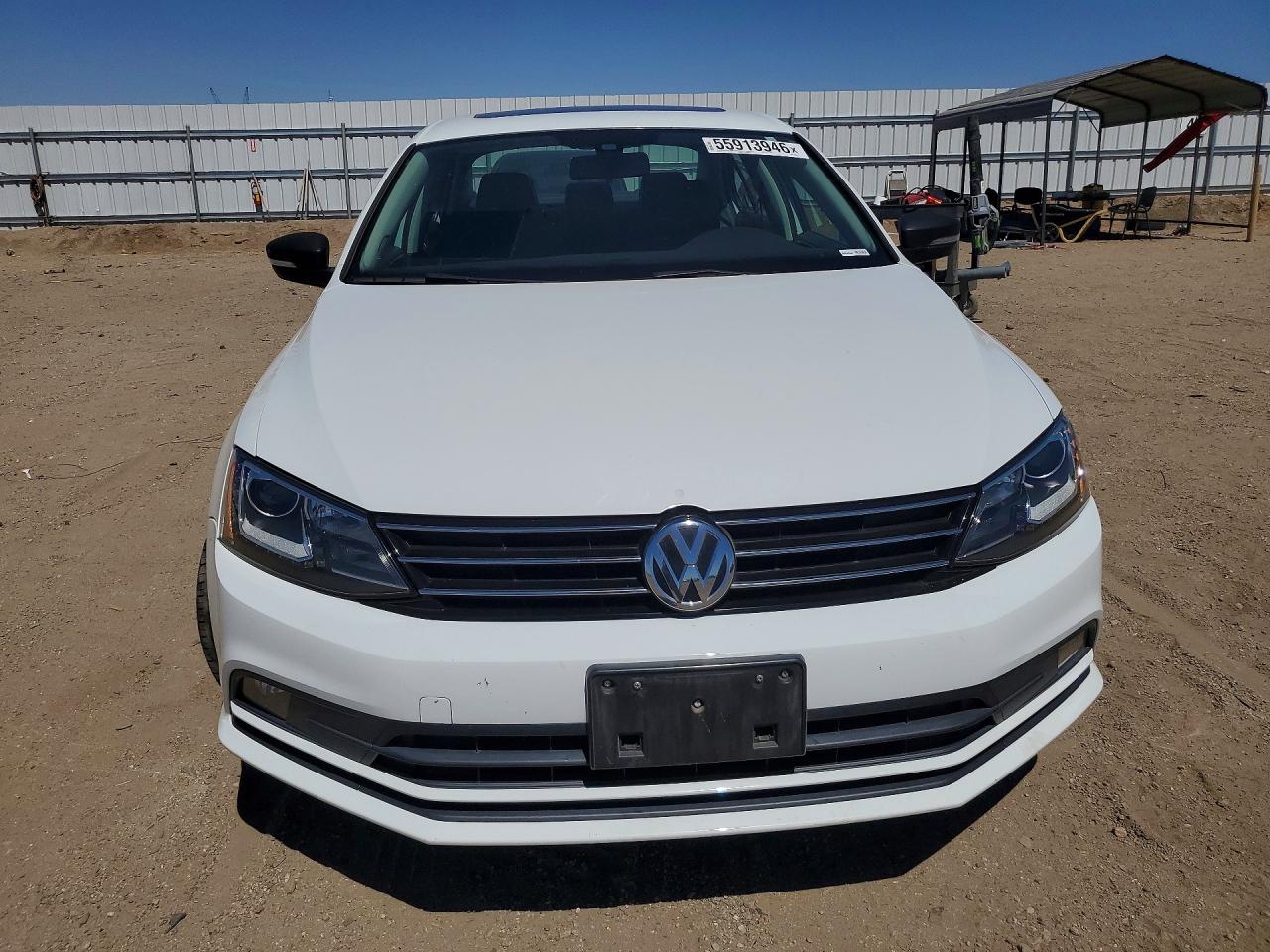 2016 VOLKSWAGEN JETTA SEL photo 9