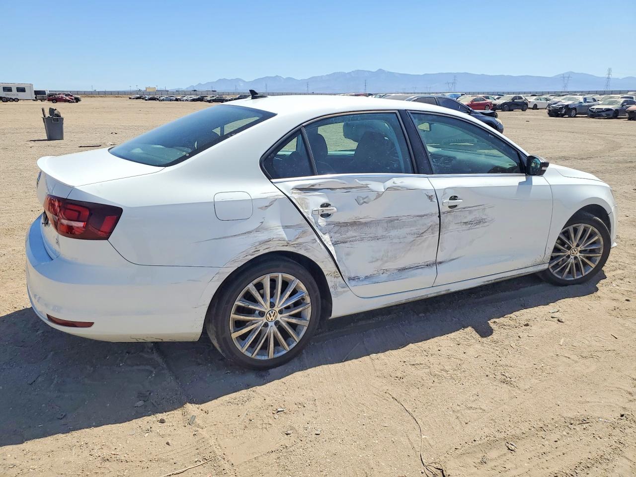 2016 VOLKSWAGEN JETTA SEL photo 5