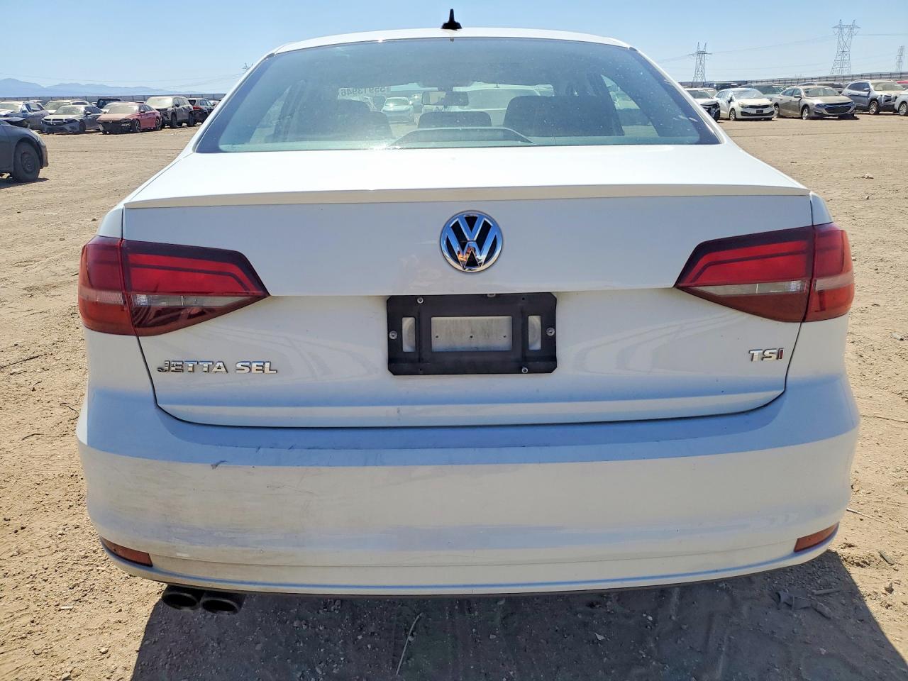 2016 VOLKSWAGEN JETTA SEL photo 11