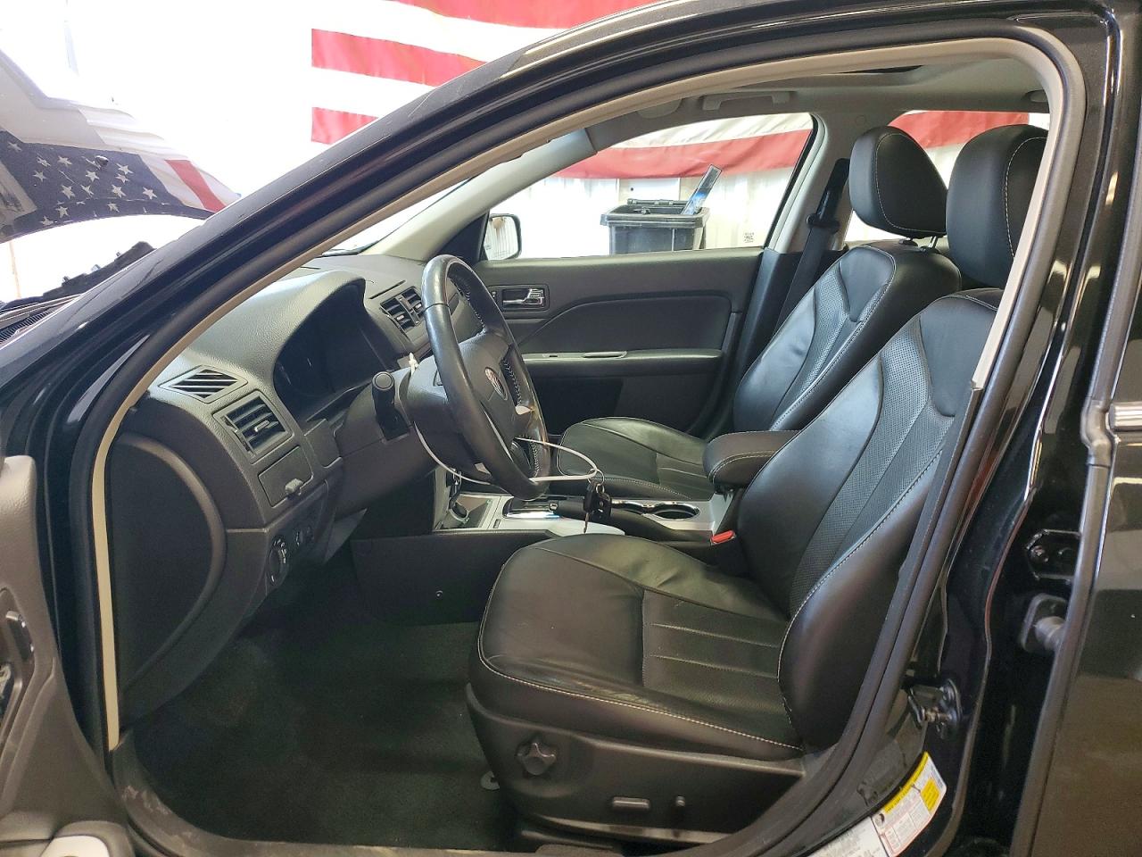 2010 MERCURY MILAN PREMIER photo 13