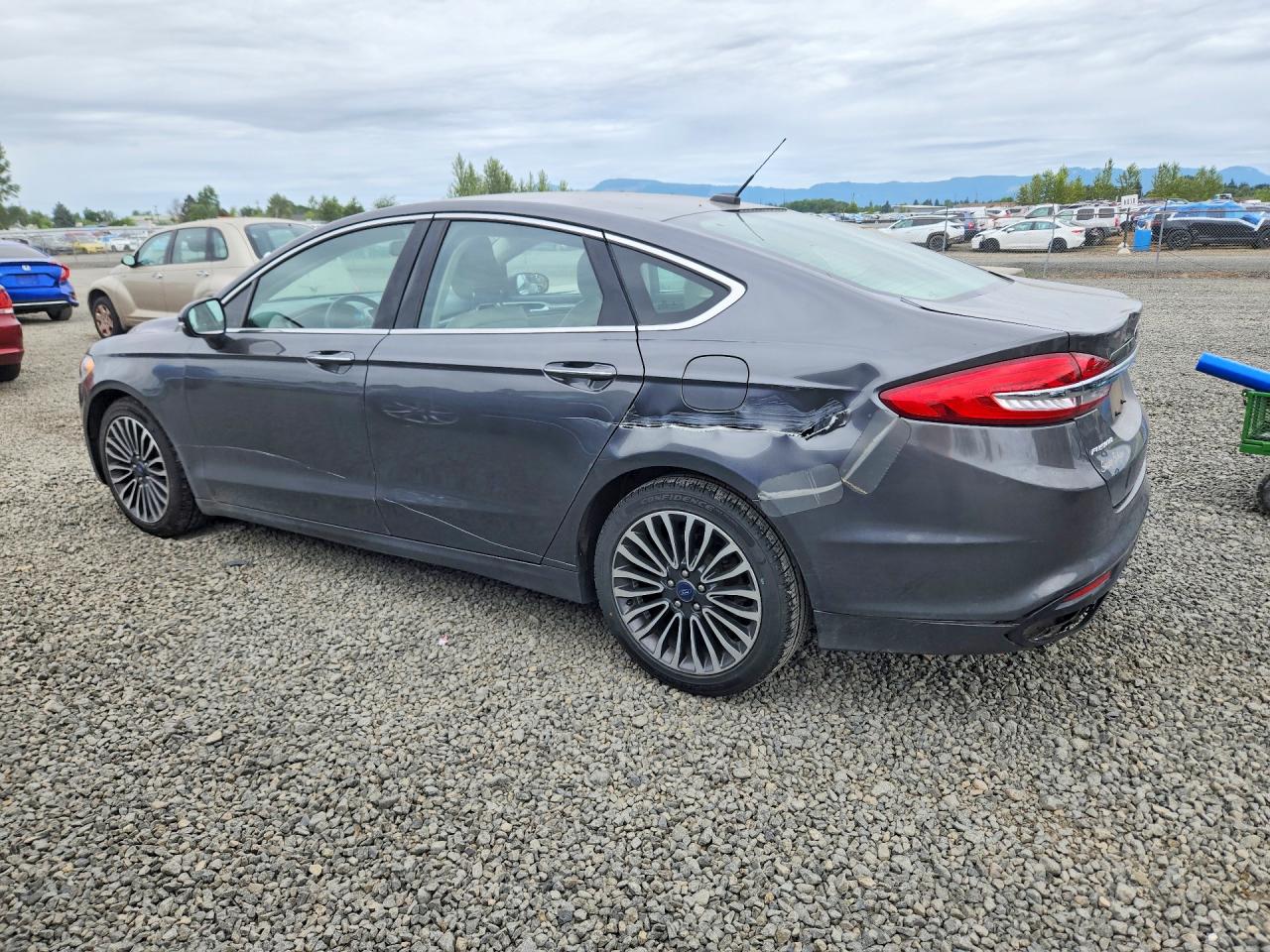 2017 FORD FUSION SE photo 3