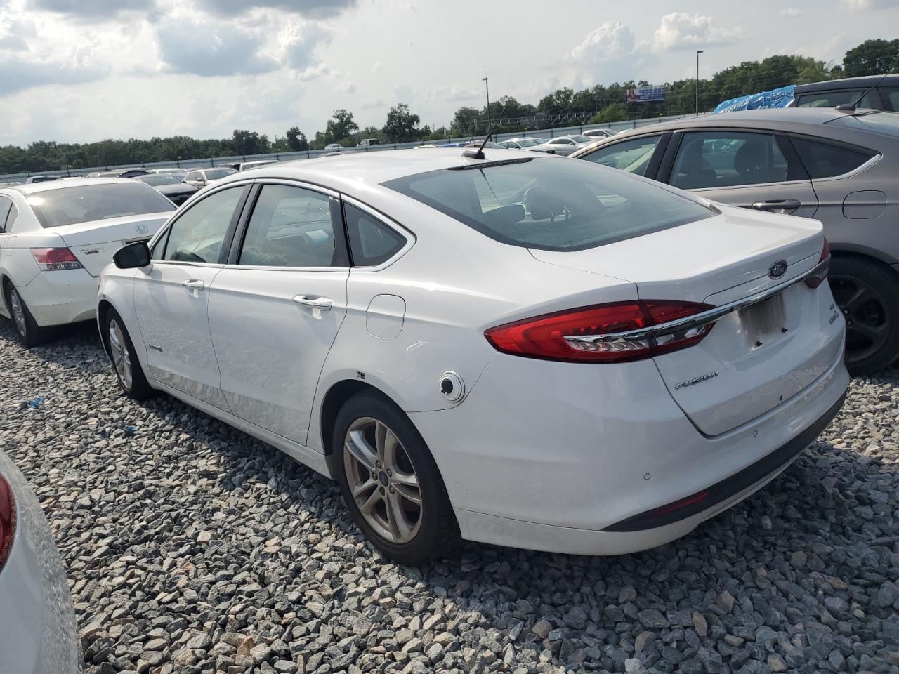 2018 FORD FUSION SE HYBRID photo 4