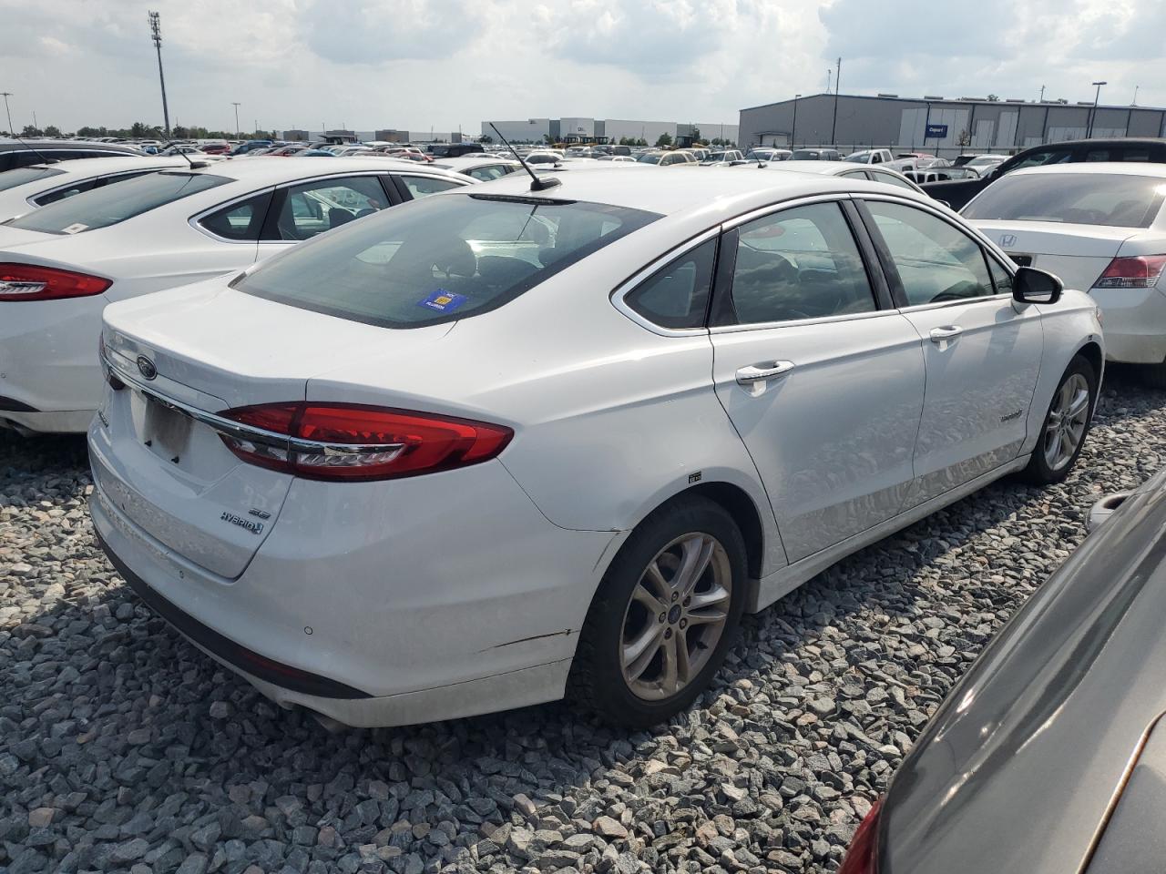 2018 FORD FUSION SE HYBRID photo 7
