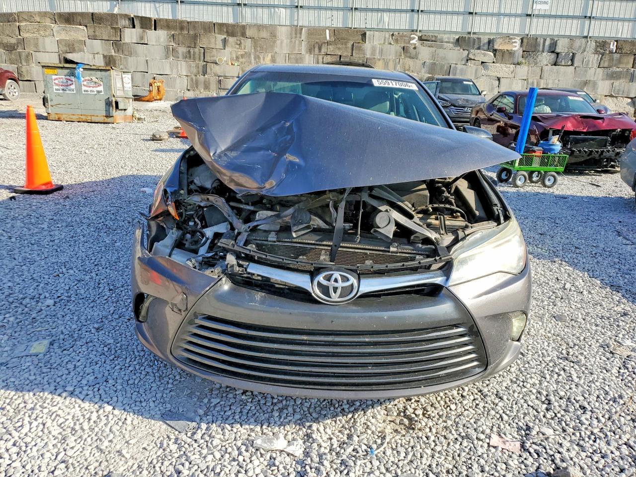 2017 TOYOTA CAMRY XLE photo 9