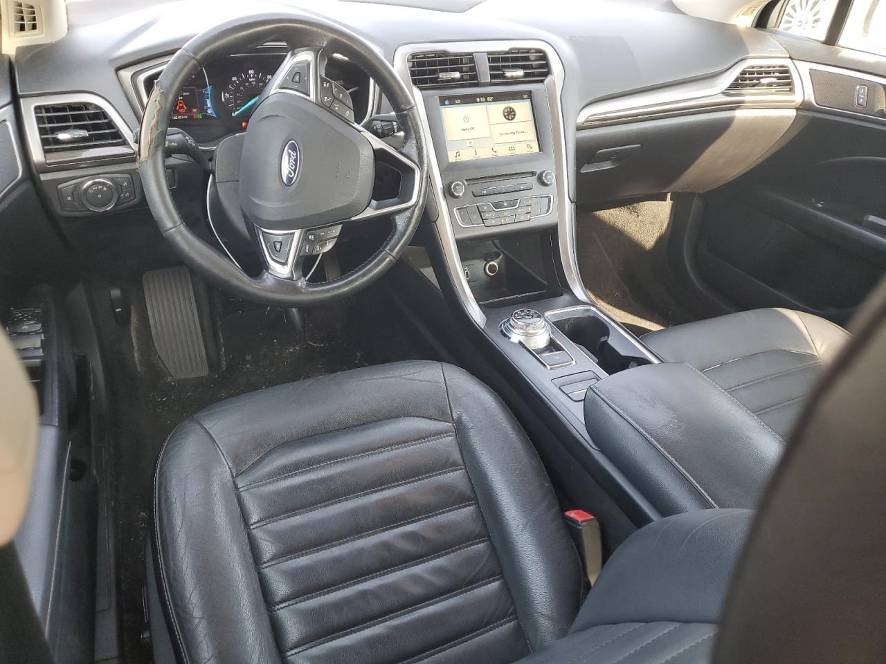 2017 FORD FUSION SE HYBRID photo 13