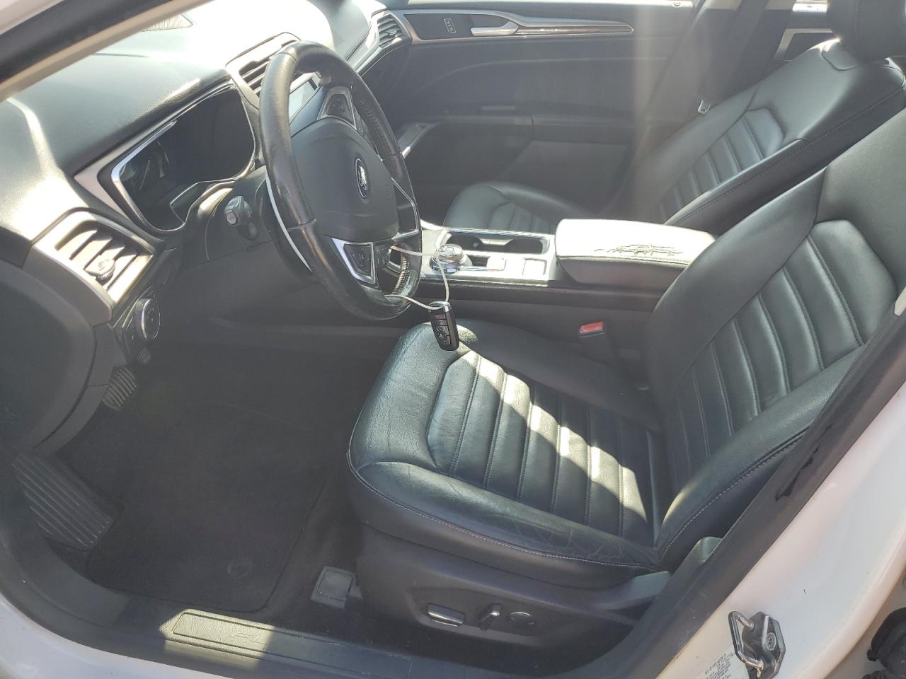 2017 FORD FUSION SE HYBRID photo 13